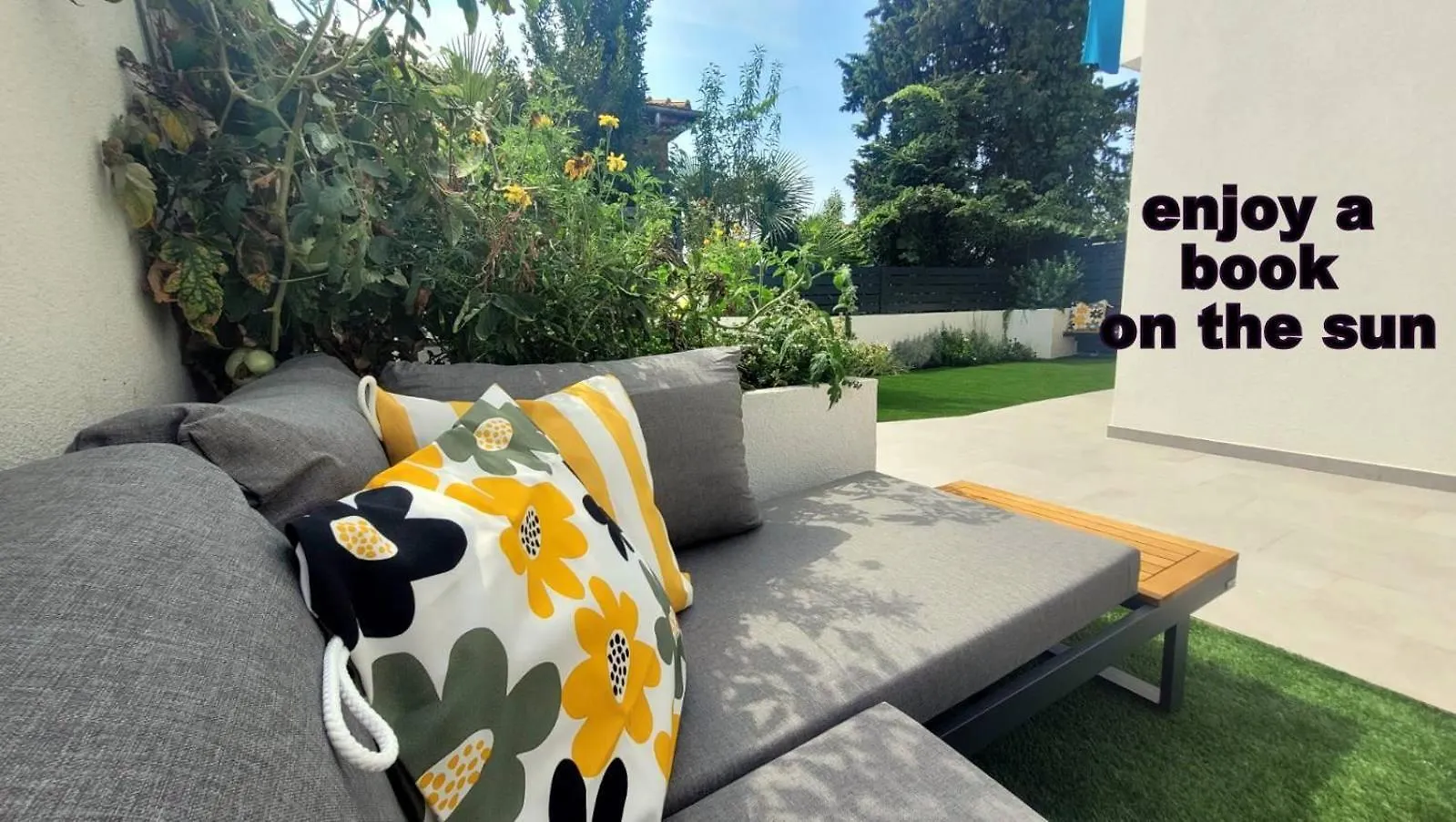 Private Fenced Garden With Bbq Area Only Minutes From The Beach - Urban Secret Kantrida 리예카 0*,  크로아티아